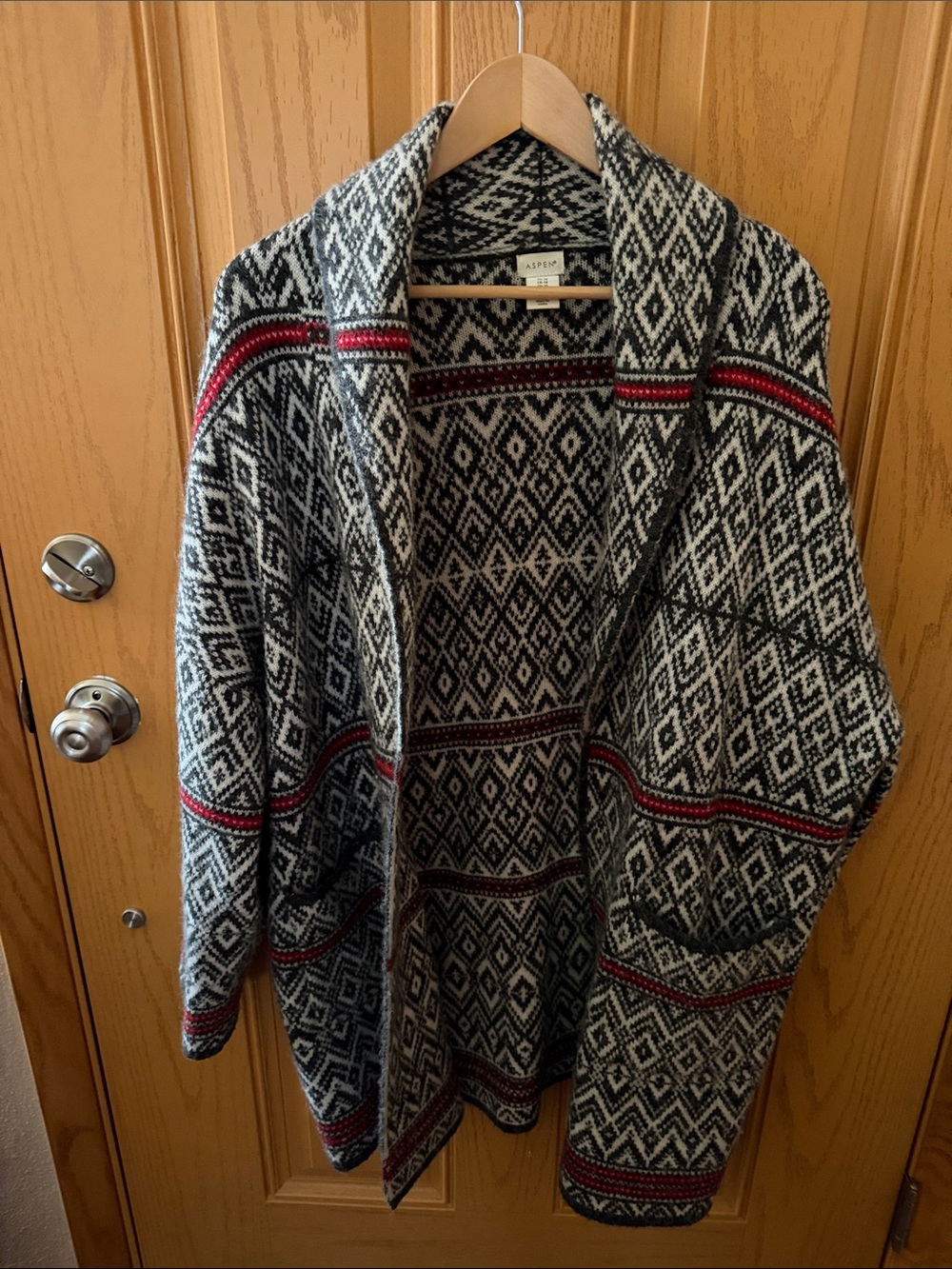 Aspen Gray and Cream Geometric Open-Front Cardigan with Red Stripes